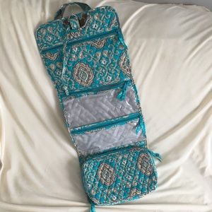 Vera Bradley Hanging Organizer:Totally Turquoise